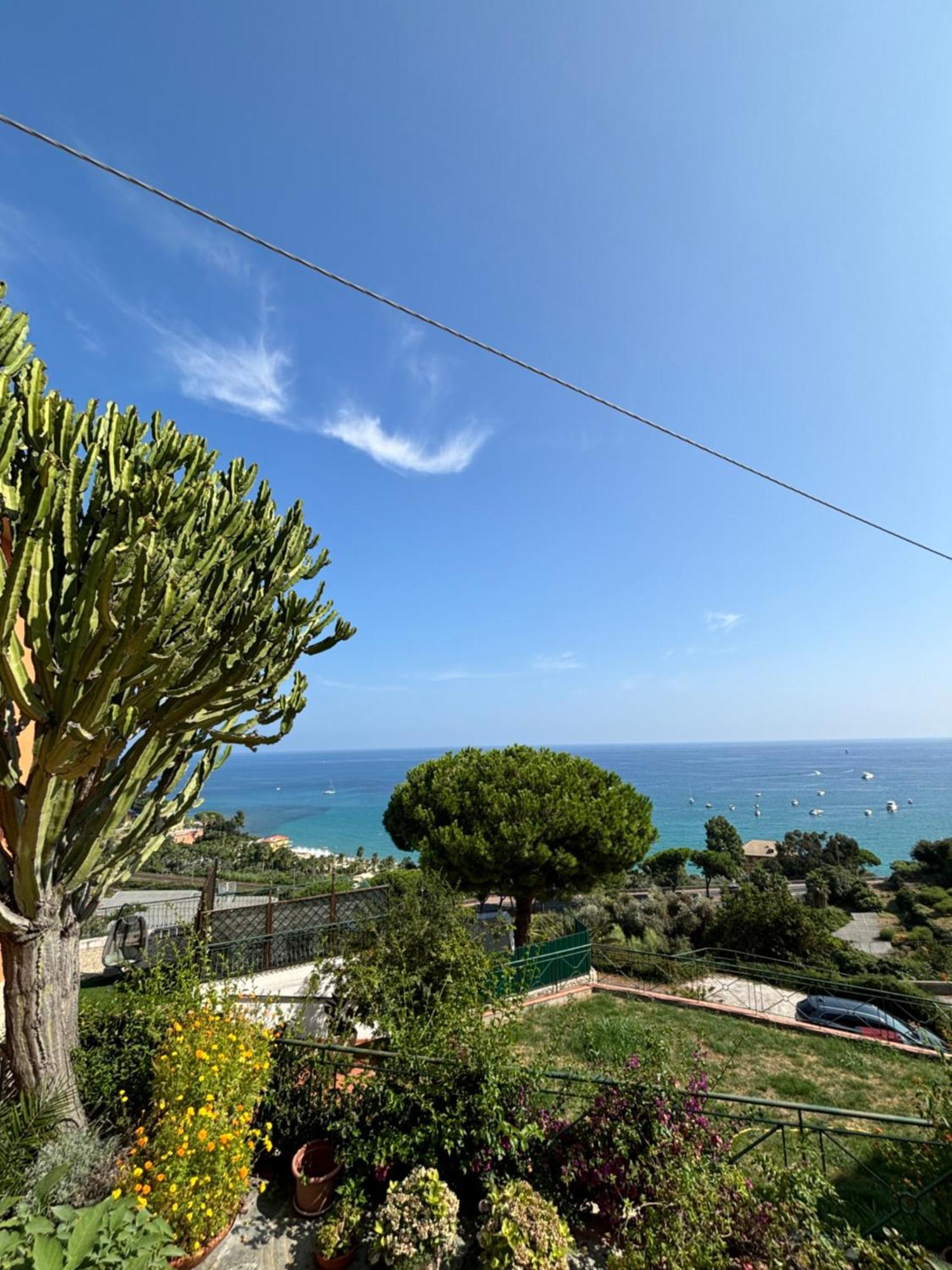 Ferienwohnung Il Giardino Del Mare Ventimiglia Exterior foto