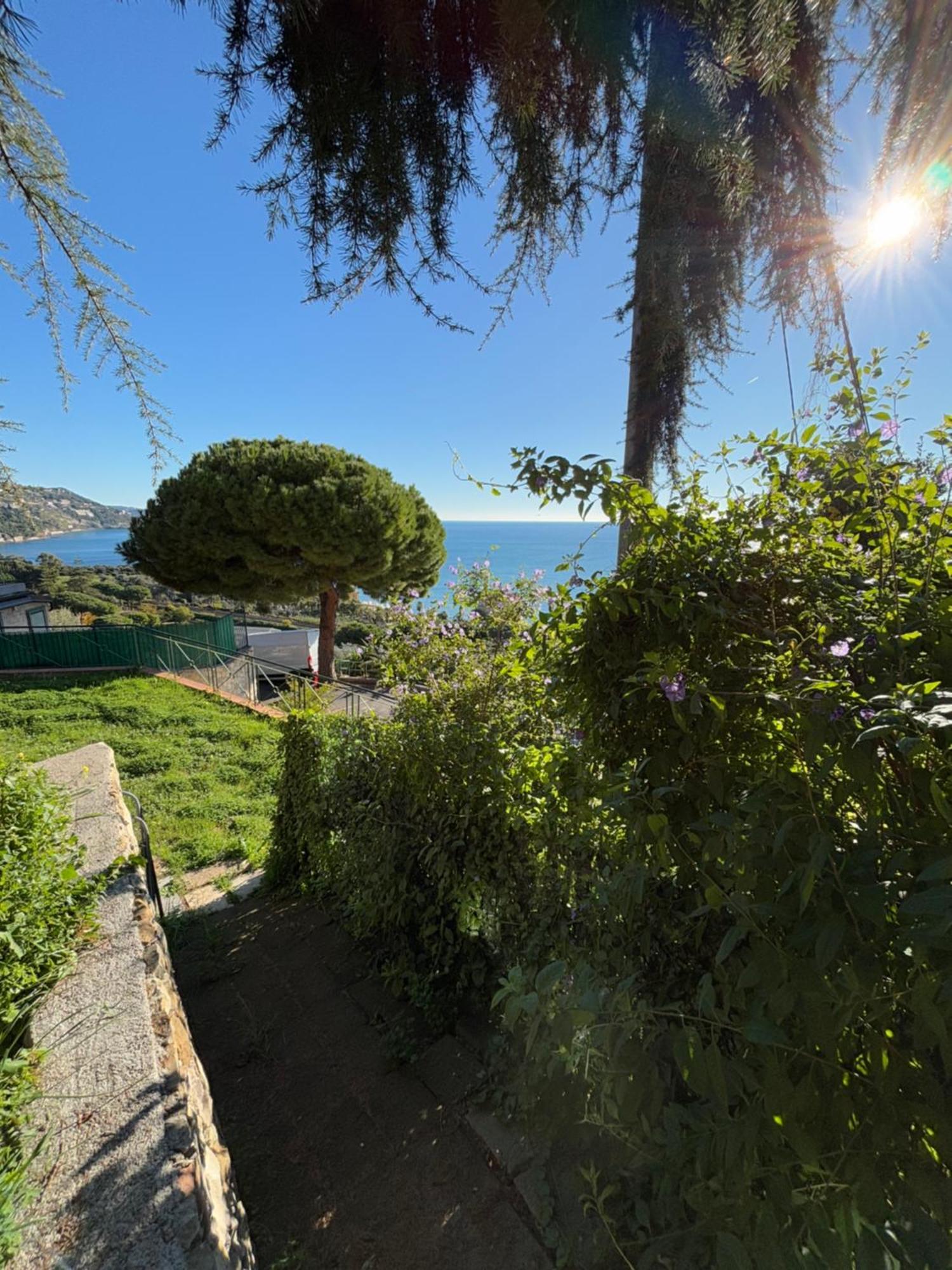 Ferienwohnung Il Giardino Del Mare Ventimiglia Exterior foto