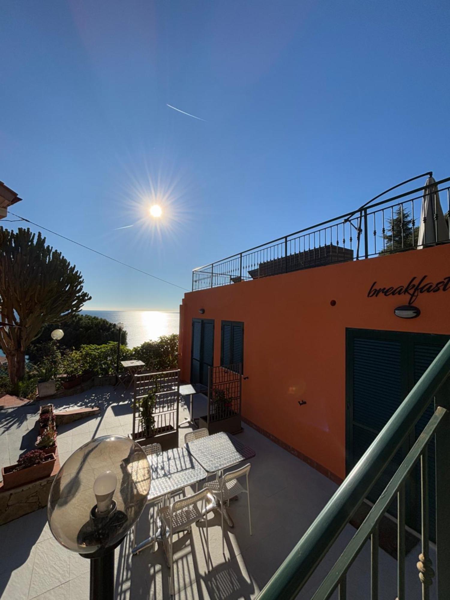 Ferienwohnung Il Giardino Del Mare Ventimiglia Exterior foto